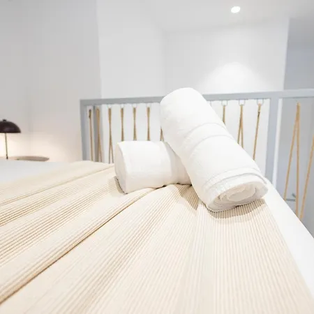 Florit Flats - The Malilla Apartment *
