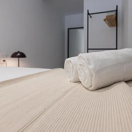 Florit Flats - The Malilla Apartment *