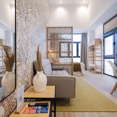 Florit Flats - The Malilla Apartment